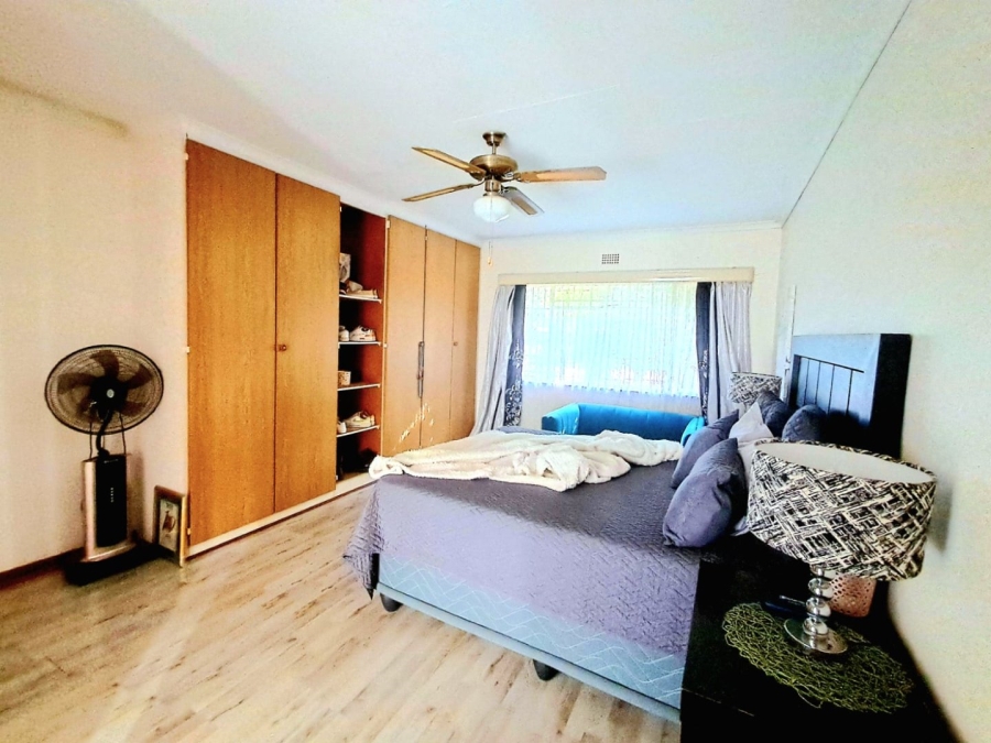 5 Bedroom Property for Sale in Vaalpark Free State